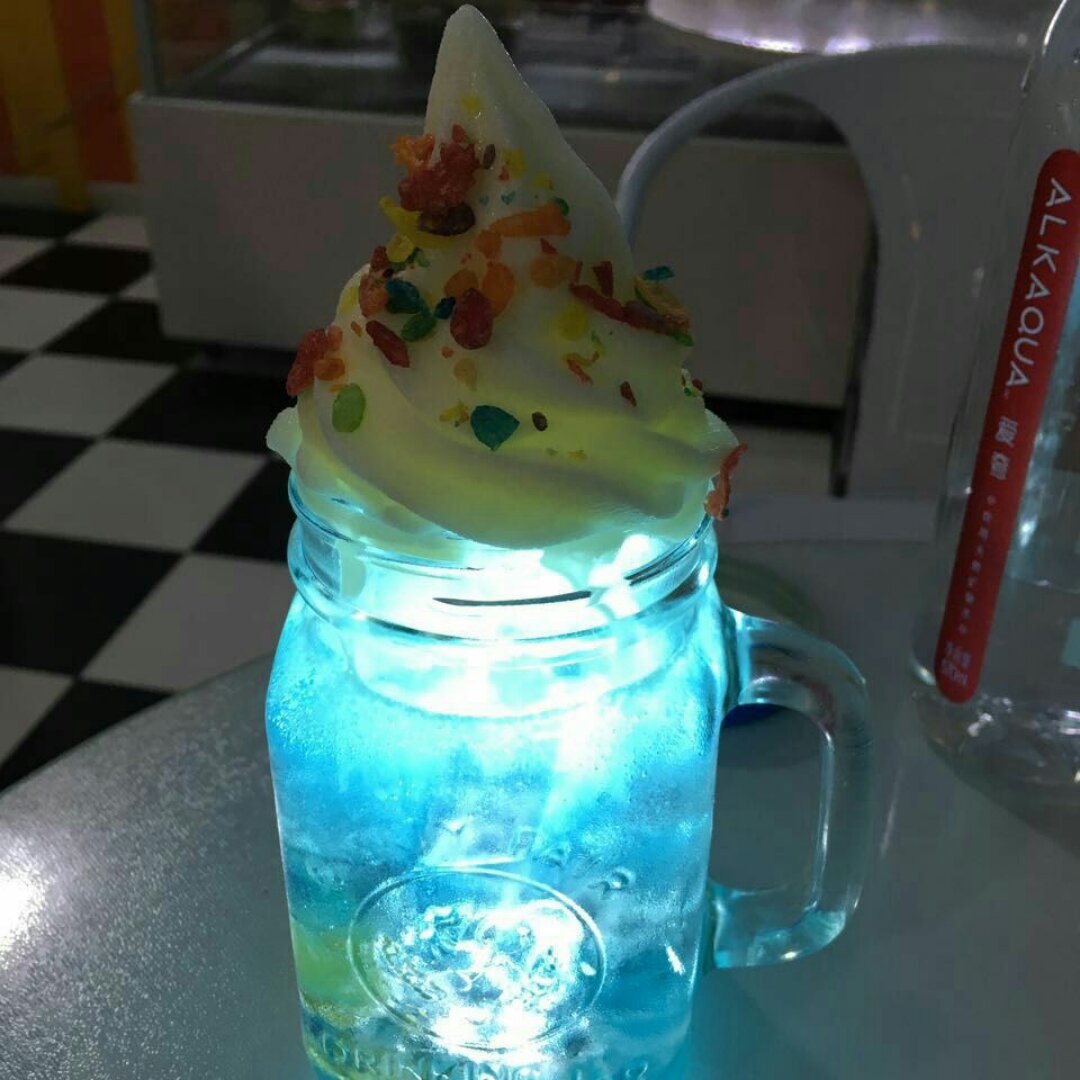 闪闪的小黄花