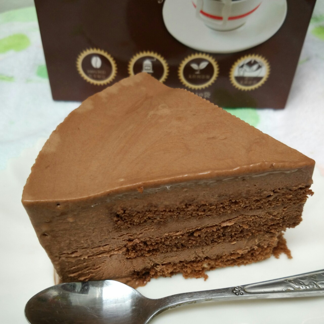 顶端星级般享受★挑逗你的胃觉---『巧克力芭菲蛋糕』