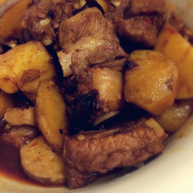川味土豆烧排骨