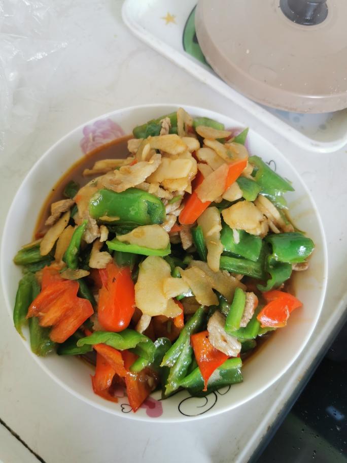 时令蔬菜荸荠青椒炒肉片