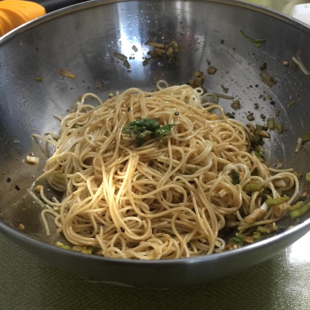 姥姥的爽口凉面！（干拌挂面）