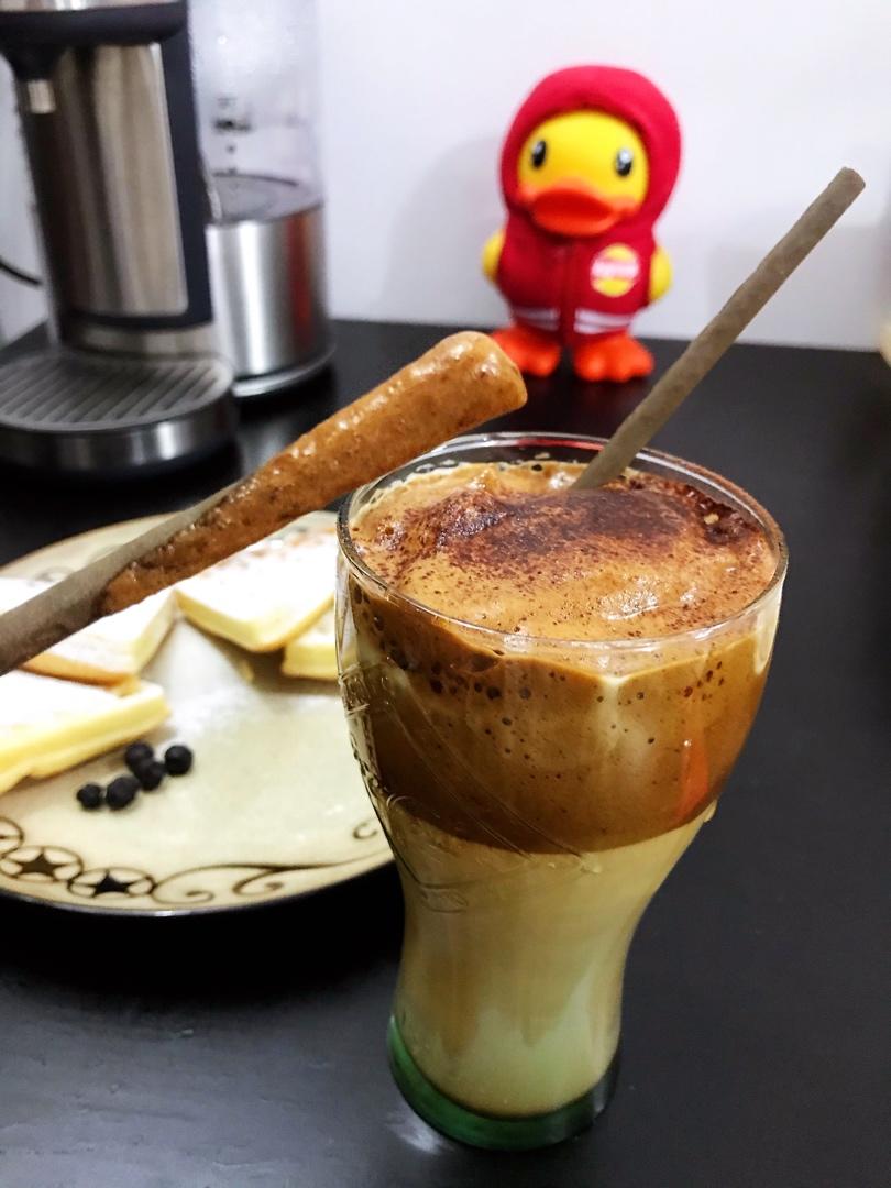 最近超火的泡沫咖啡奶盖☕️又名“4000次咖啡”