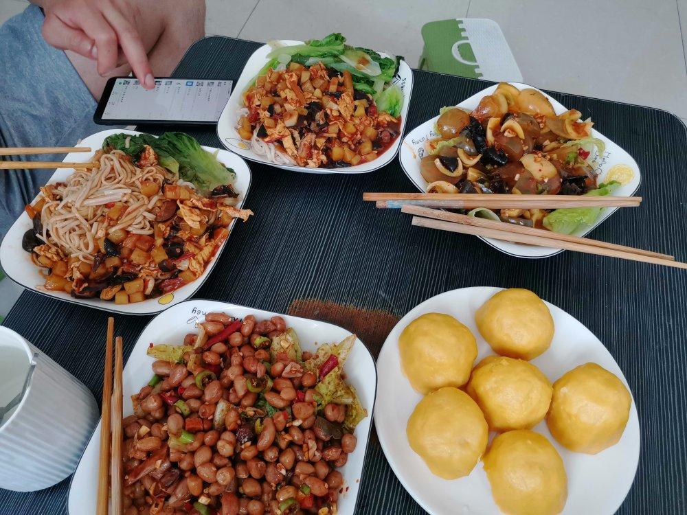 纯玉米面窝窝头(烫面.不发酵)