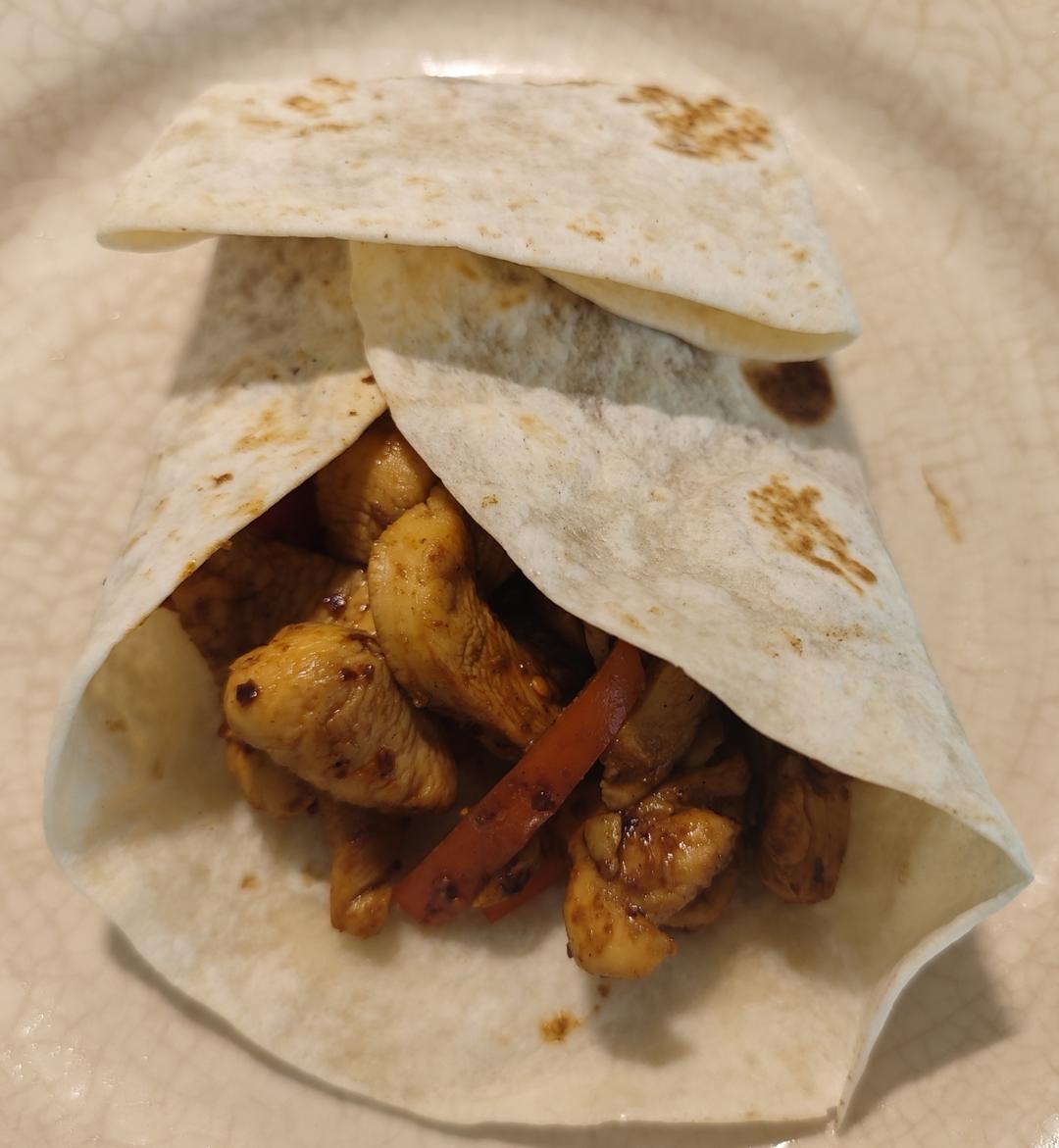 酱香鸡胸肉时蔬全麦卷饼 | 低脂低卡美味