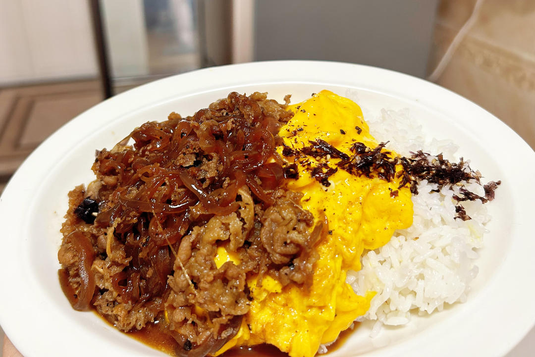 肥牛洋葱盖饭【拒绝外卖的快手一人食】的做法