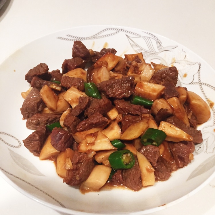 黑椒杏鲍菇牛肉粒