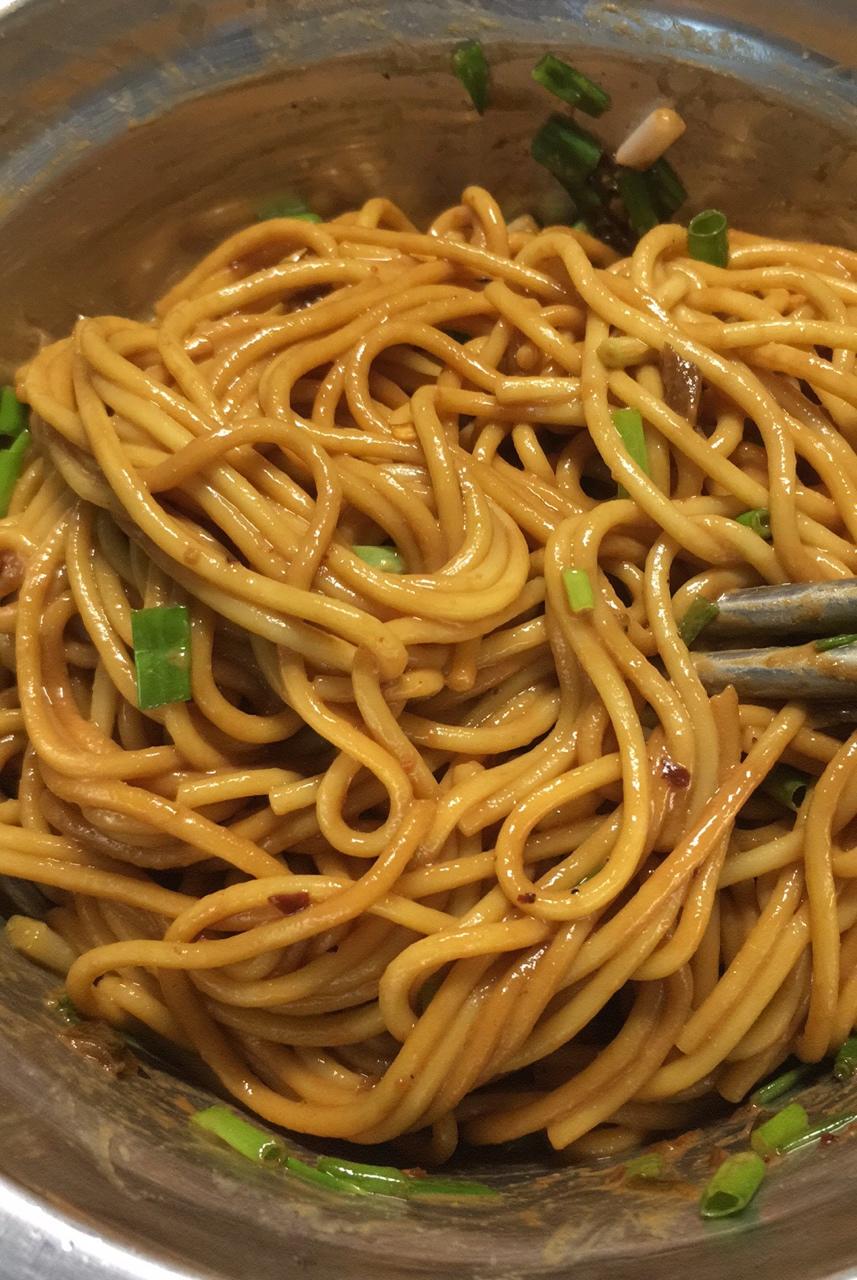 小女子33333做的热干面