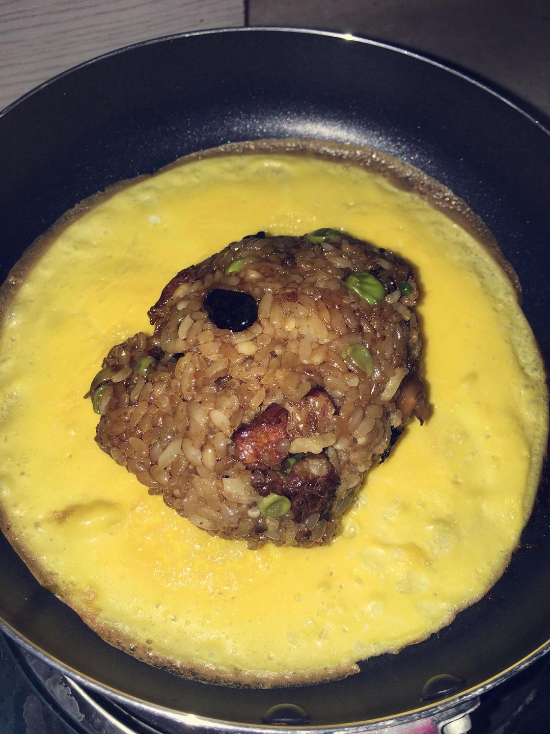 蛋包糯米饭的做法