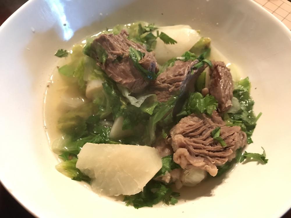 大口吃肉