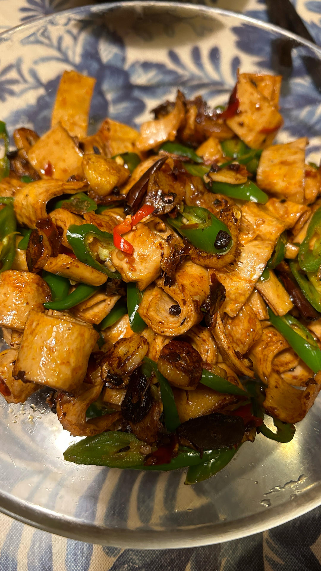 好吃到爆火爆肥肠