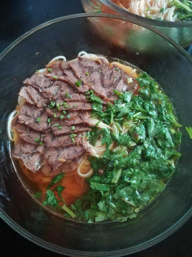 卤牛肉