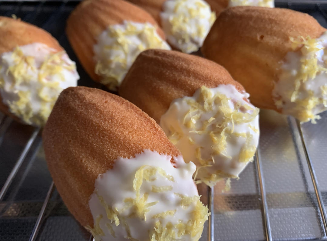 玛德琳 Madeleine（白巧克力+柠檬皮碎屑/蔓越莓碎粒表皮）