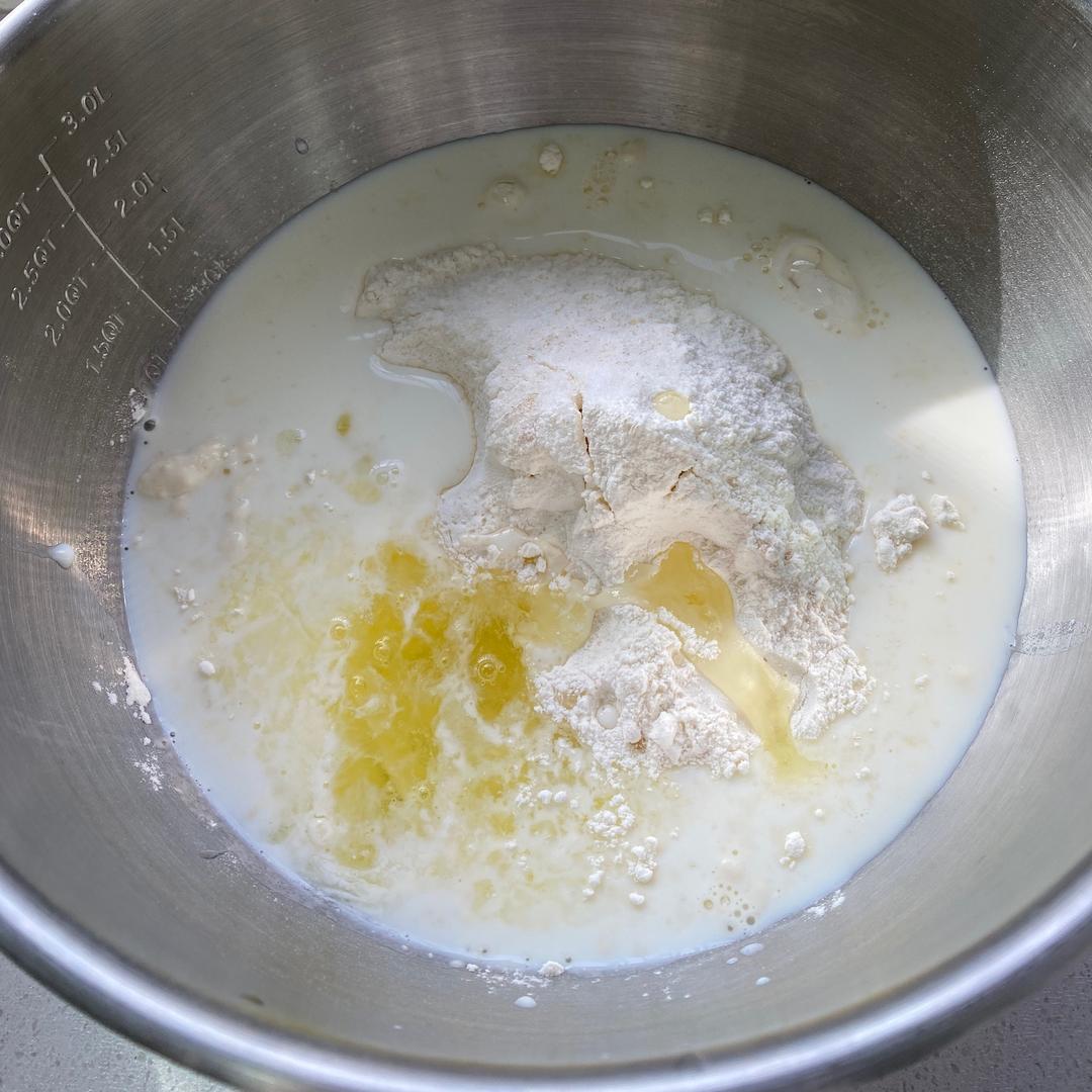 纯奶手撕吐司的做法 步骤1