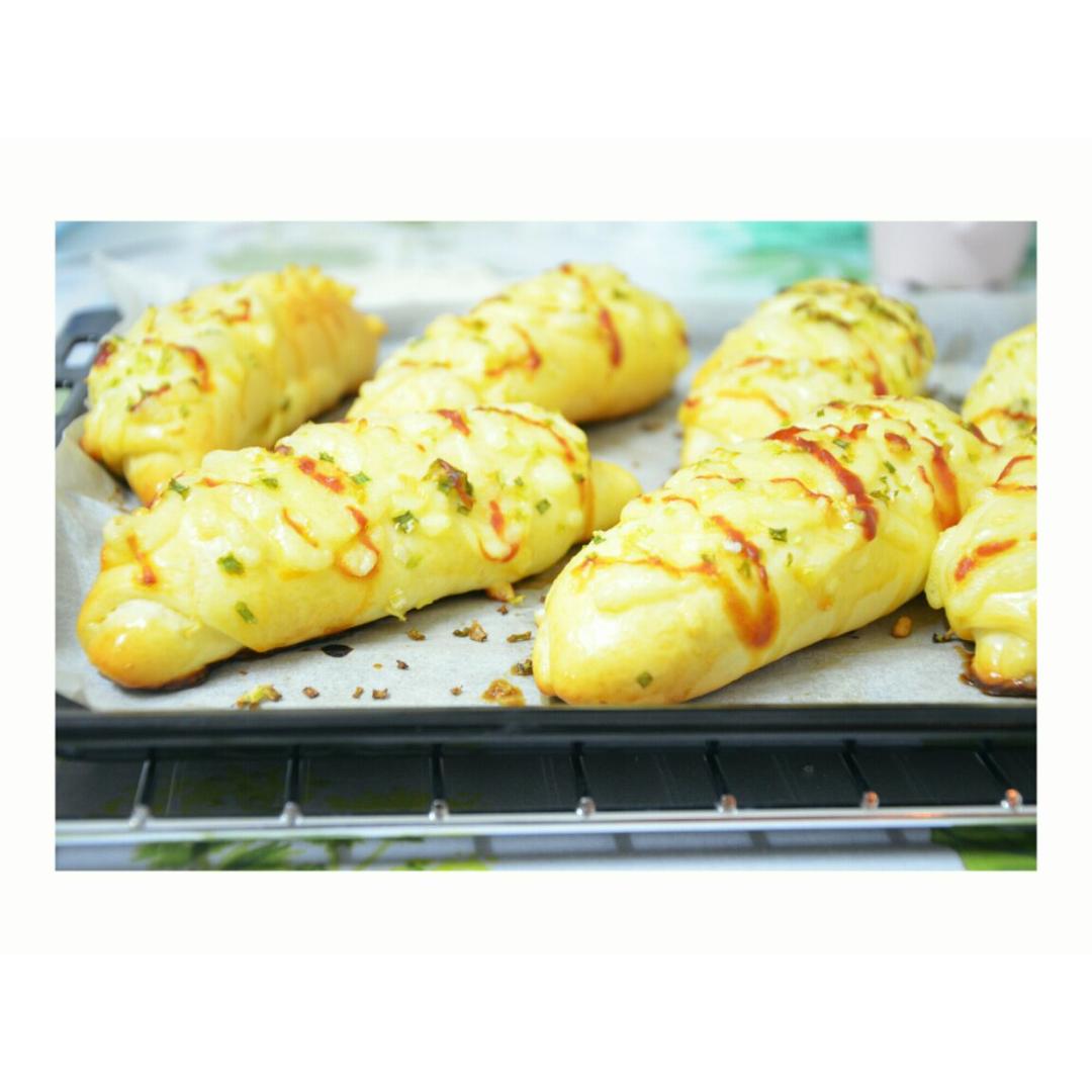 肉松葱香芝士面包