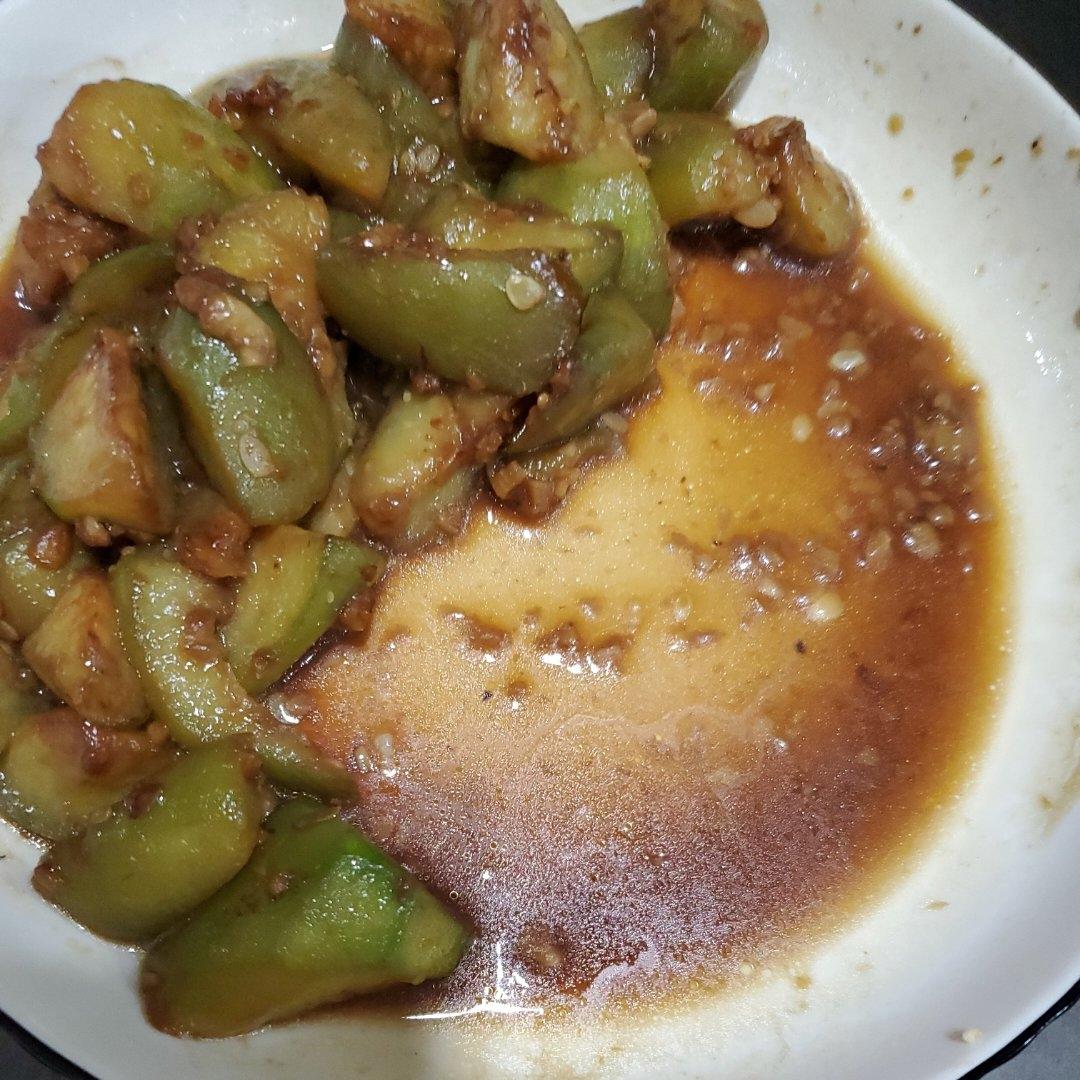 分享一个丝瓜好吃的做法，不清炒不水煮，清脆爽口还下饭，吃不腻