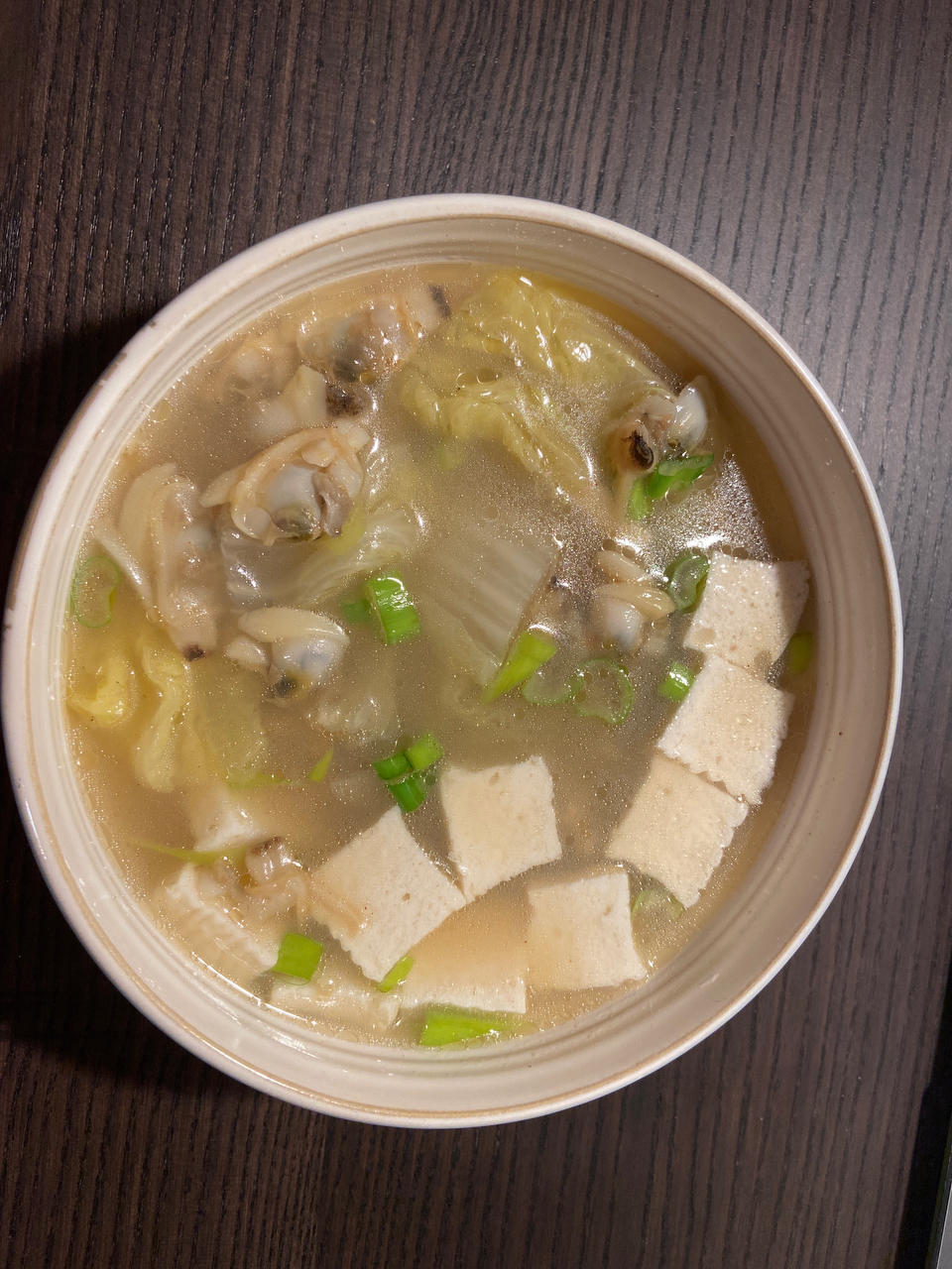 奶油白菜蛤蜊汤