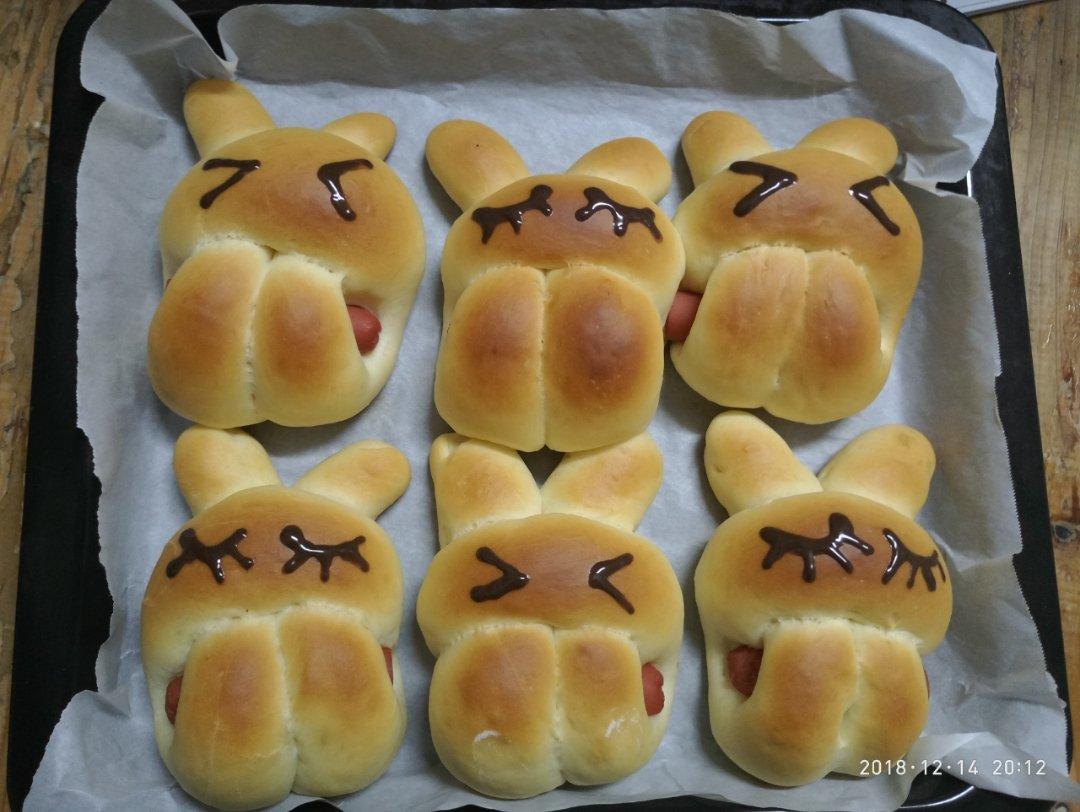 小兔子香肠面包