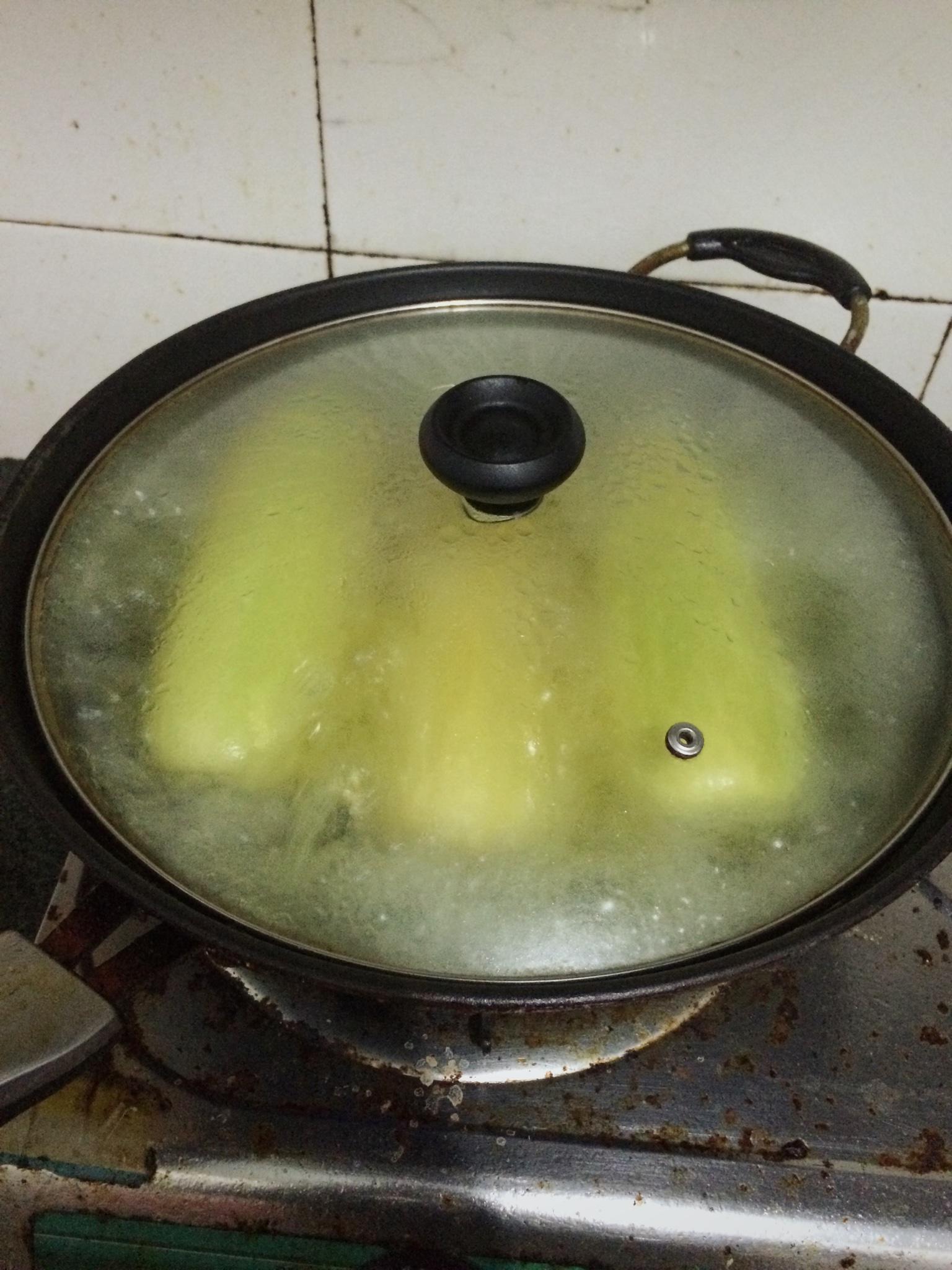 水煮玉米的做法 步骤4