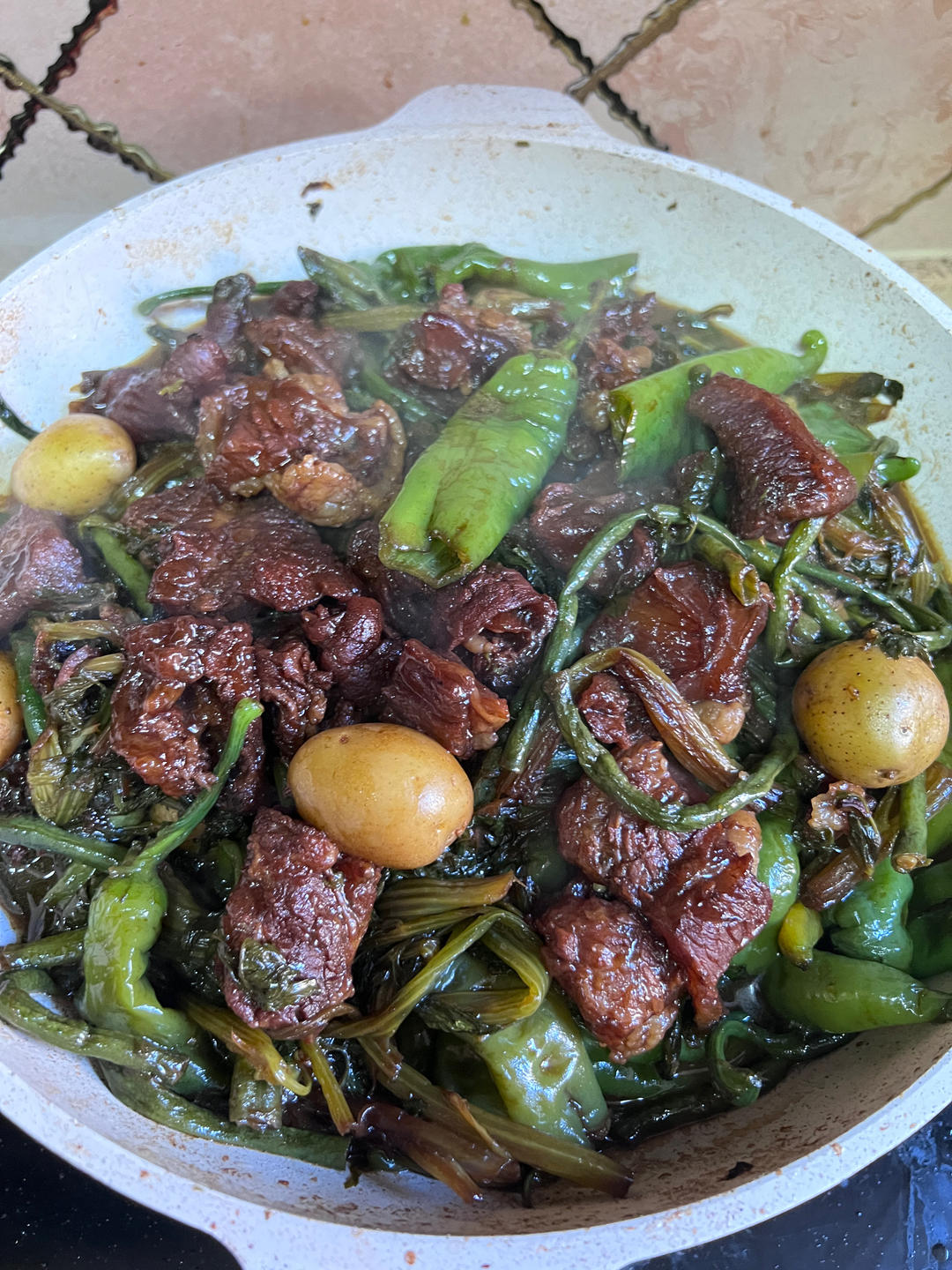 辣椒，豇豆，土豆，牛肉咸菜