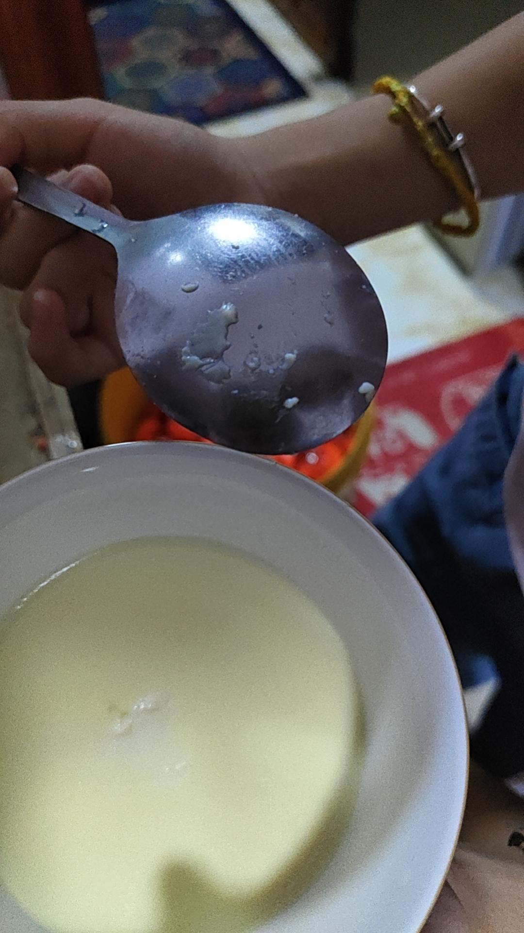 牛奶布丁