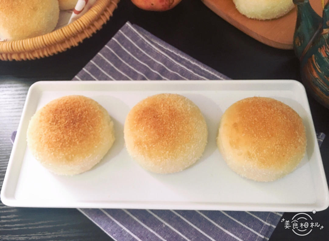 椰蓉奶酥小餐包
