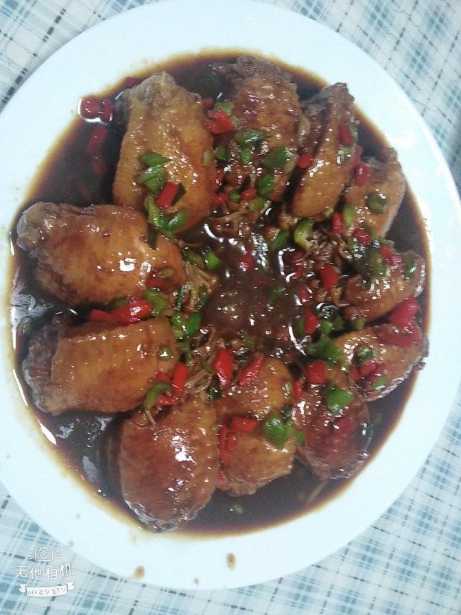 鸡翅这样做，上桌就抢光了——鸡翅包海鲜菇🍄