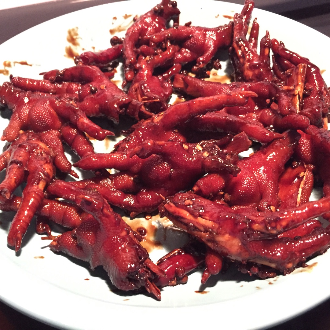 周黑鸭风味鸡翅，鸡爪（鸭脖鸭翅鸭舌锁骨均可）