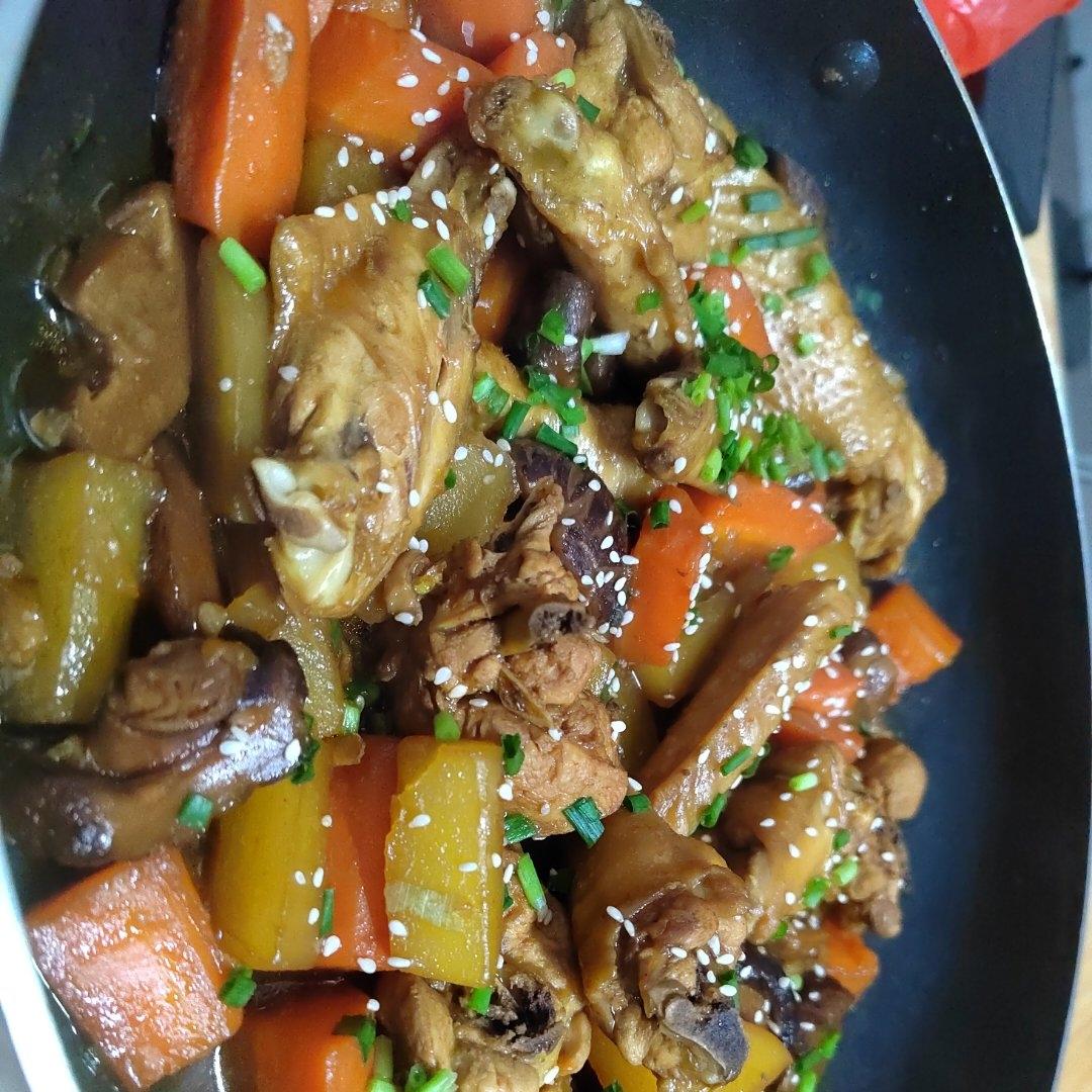 连汤汁都不剩的红烧土豆翅根