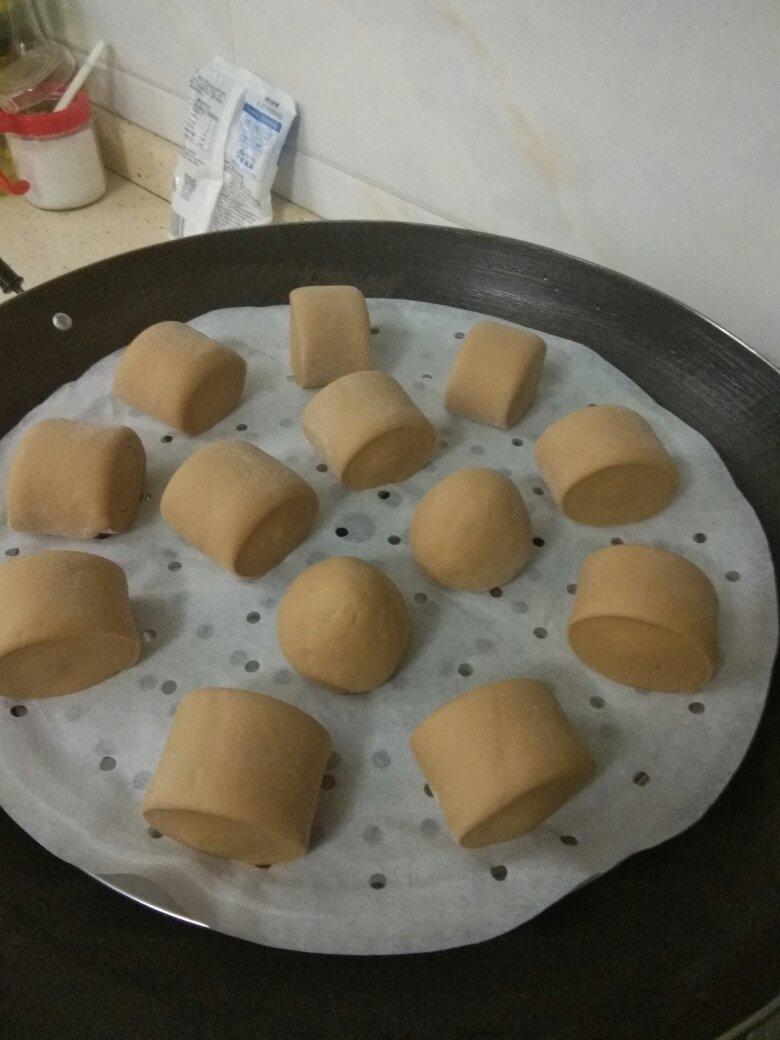 新手做馒头也能100%成功——附上非常详细的视频步骤（一次发酵法）