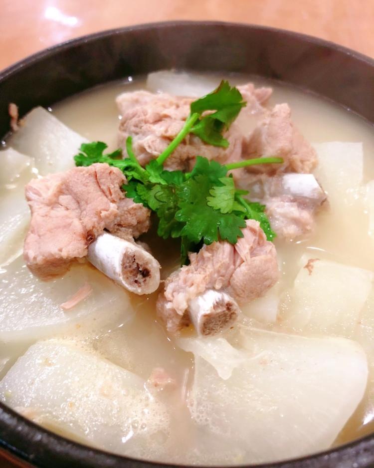 经典排骨白萝卜汤