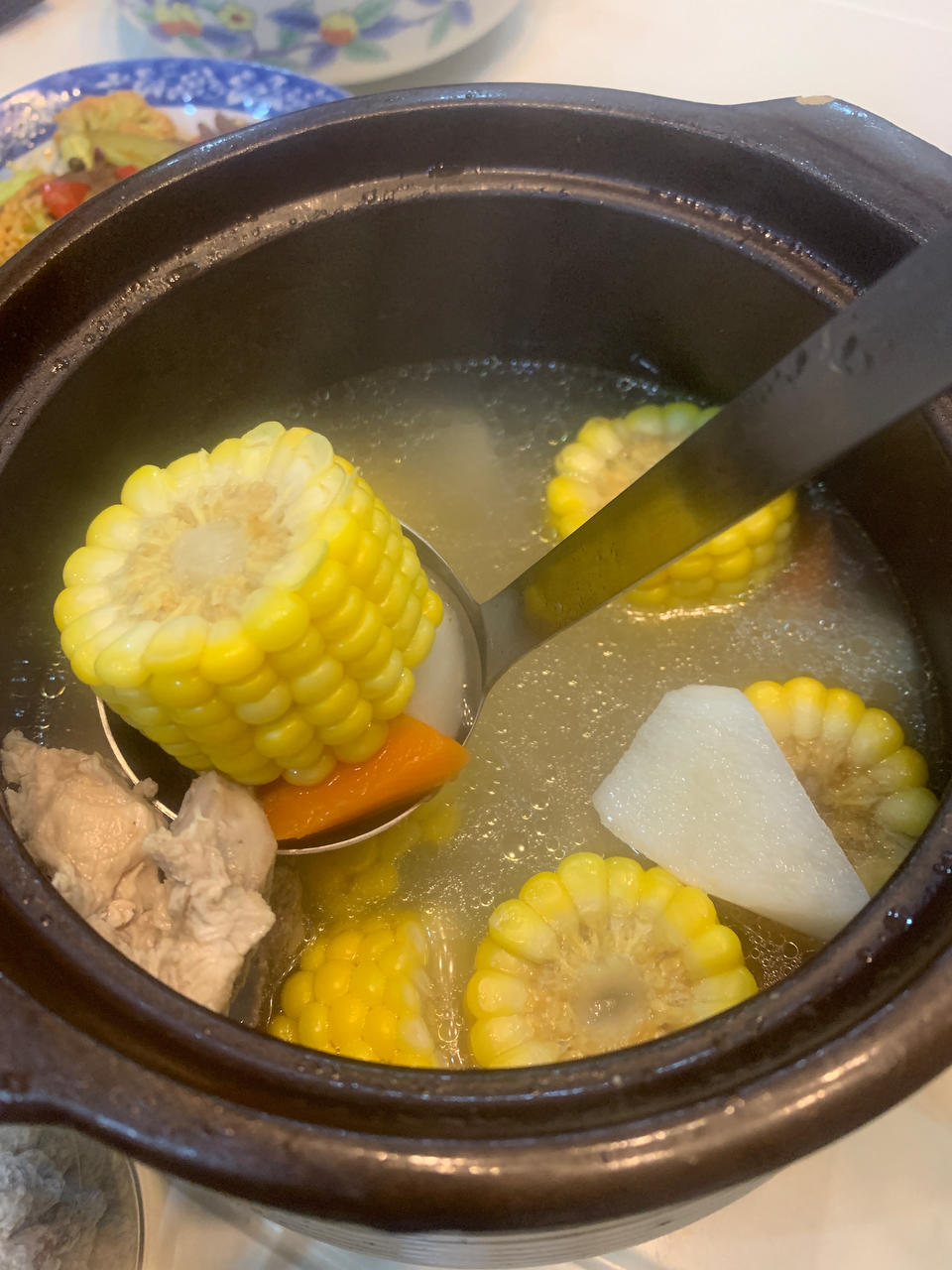 连吃三碗的玉米山药排骨汤