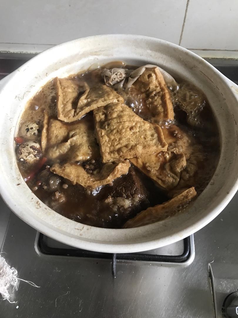 卤牛肉
