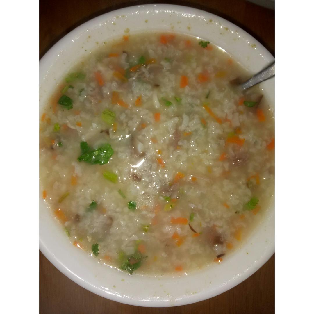 胡萝卜羊肉蔬菜粥