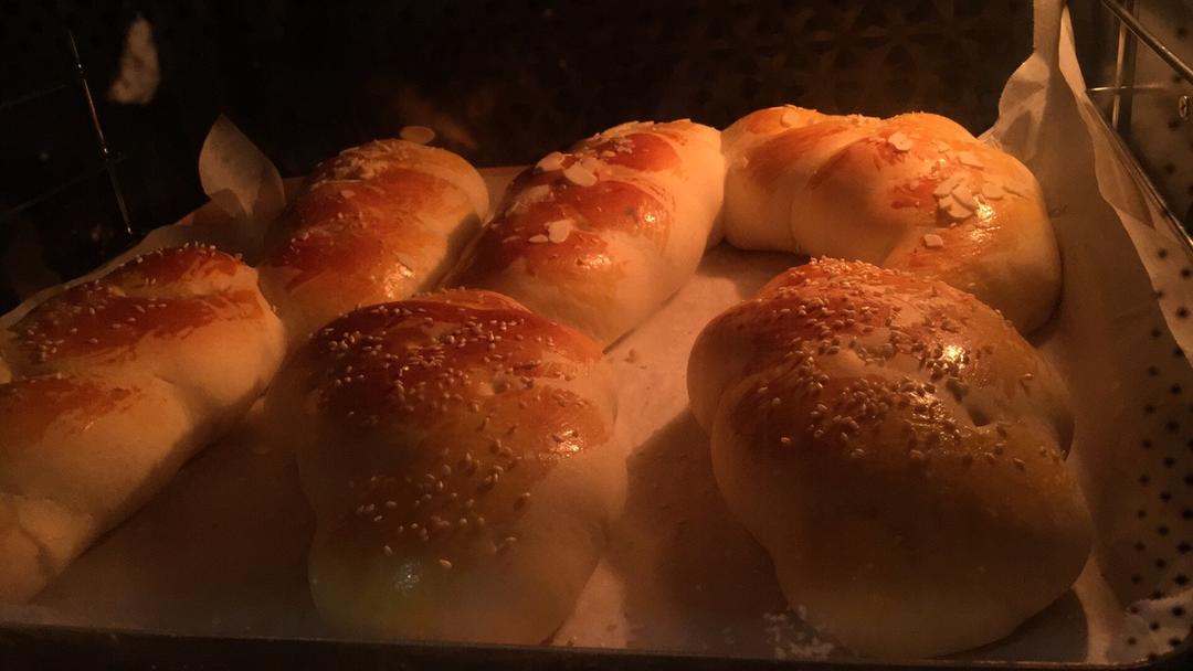 酸奶辫子面包（一次发酵）