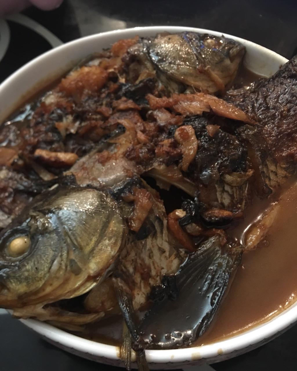 红烧鲫鱼