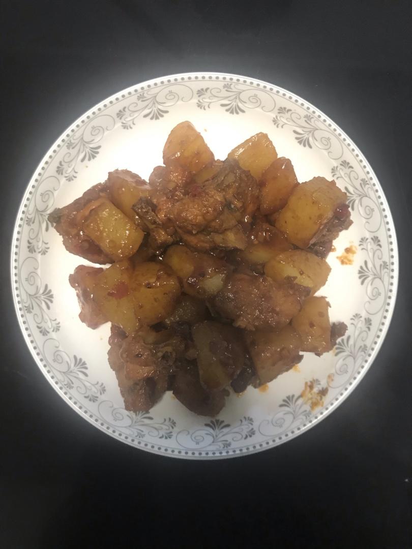 川味土豆烧排骨