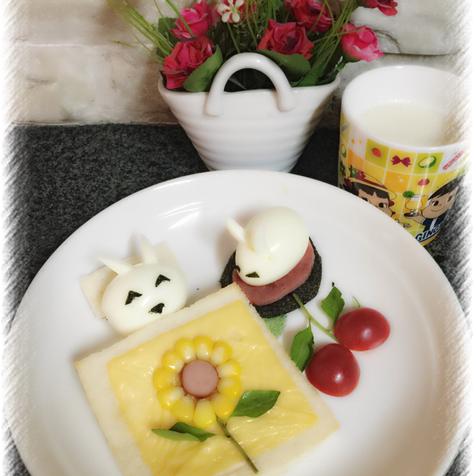 创意早餐(土司鸡蛋)