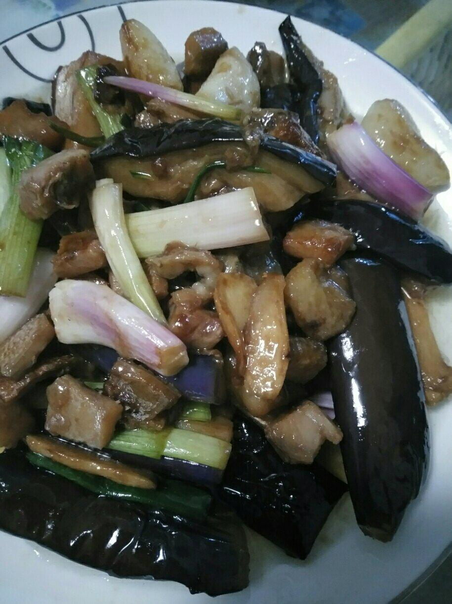 咸鱼茄子煲