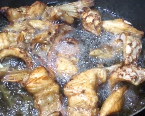 脆鱼干锅的做法 步骤12
