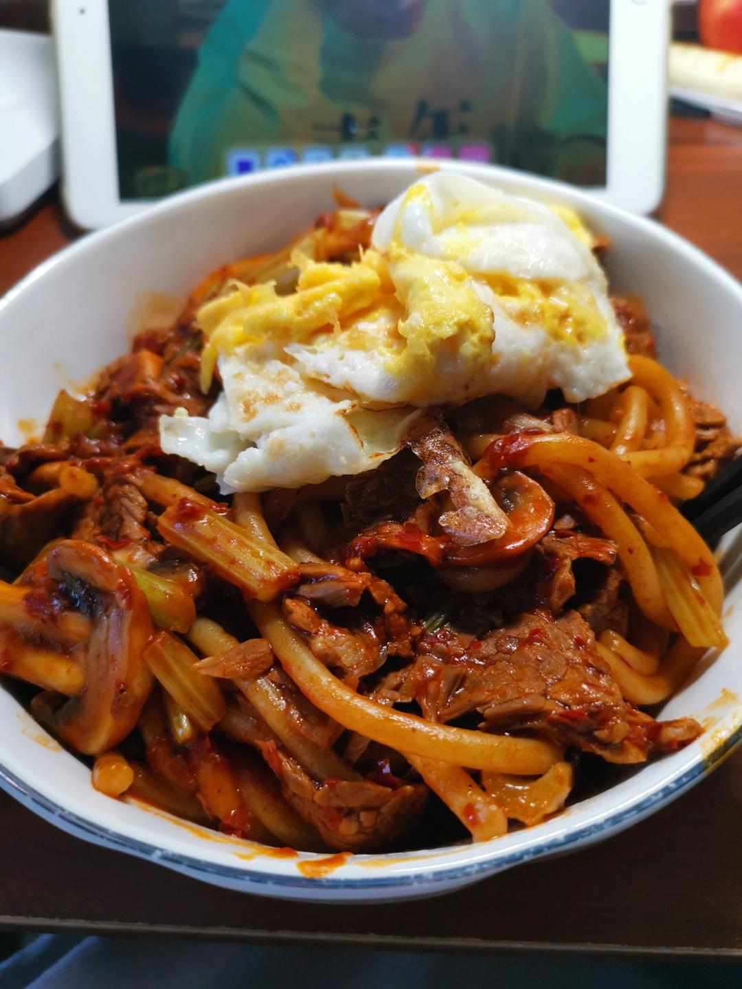 M5和牛➕口蘑🔥新疆炒米粉🔥爆辣🌶️🌶️