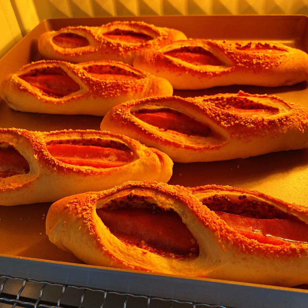 爆汁德式香肠面包｜大口吃肉肉｜发酵时间短｜快手好吃｜无需手套膜｜可做无油无糖