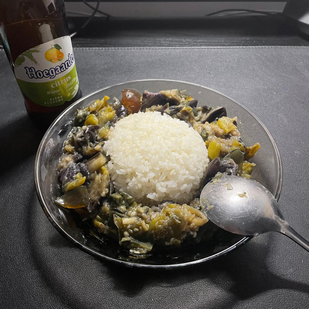 擂辣椒皮蛋茄子