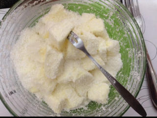 完胜85度C牛奶椰丝小方