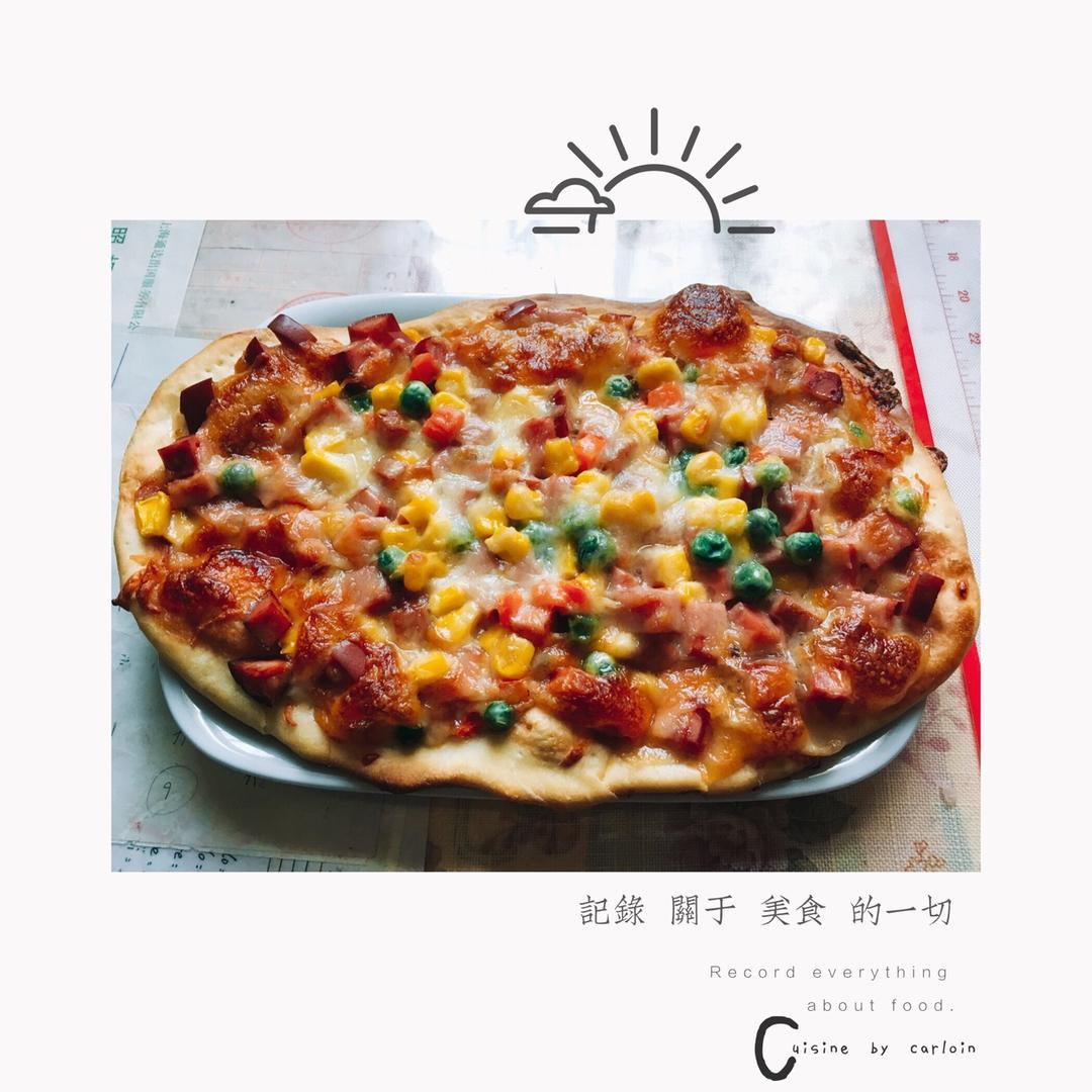 薄饼脆皮火腿pizza