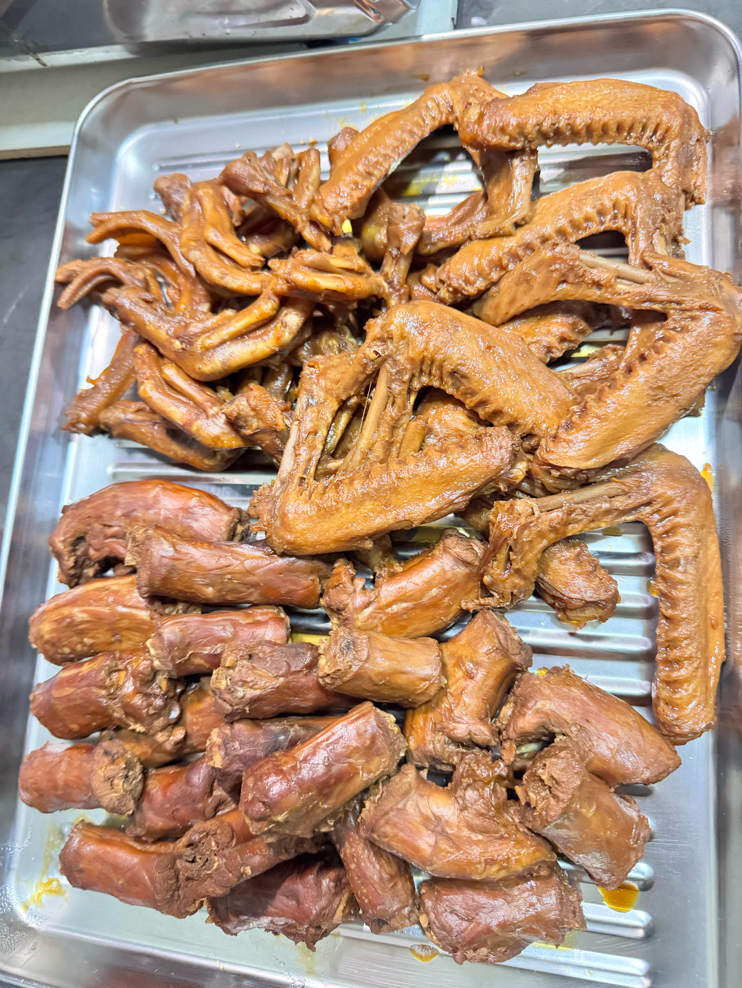 自制周黑鸭～完爆连锁店的麻辣鸭货和素菜～鸭肠鸭脖鸭锁骨藕片海带～