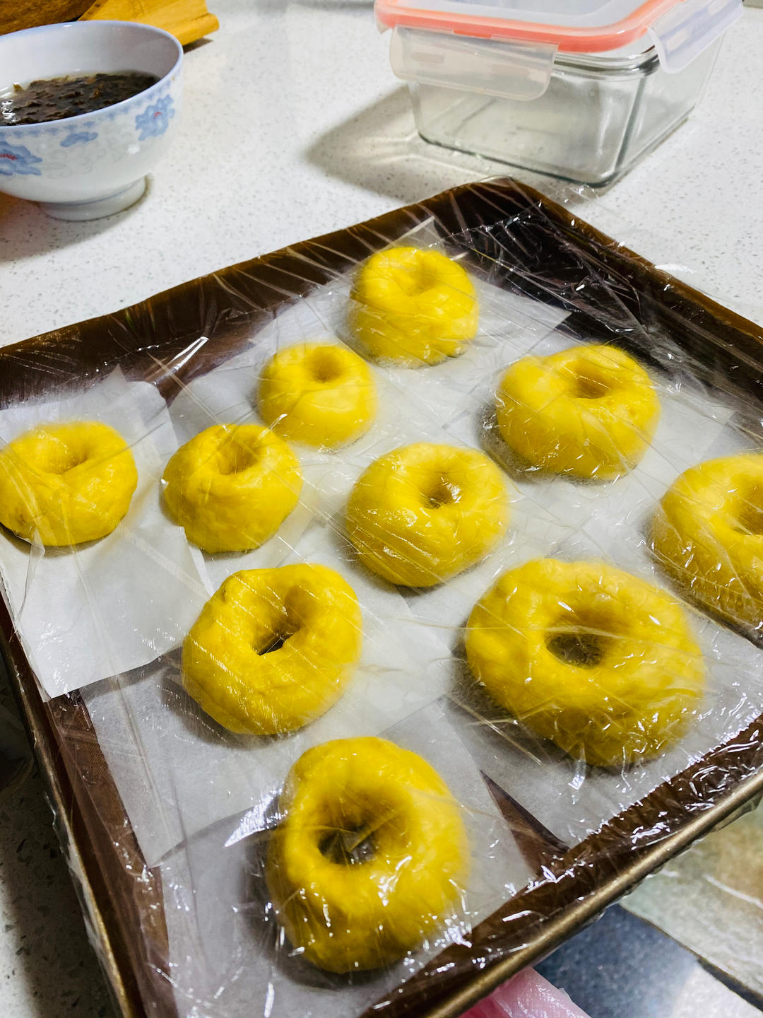 🍩超快手一小时低糖无需烤箱的甜甜圈（详细视频）
