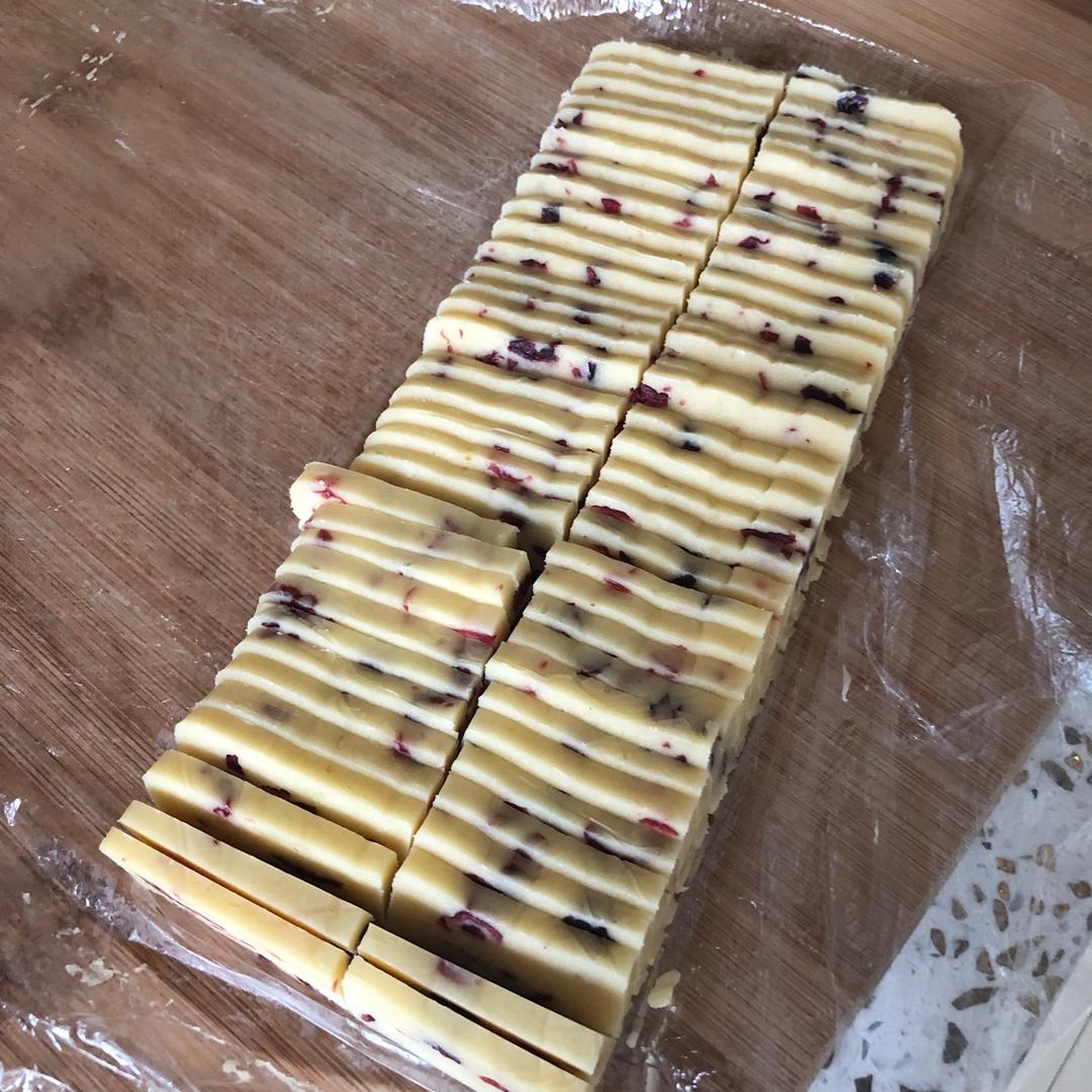 蔓越莓饼干的做法（烤箱做饼干）