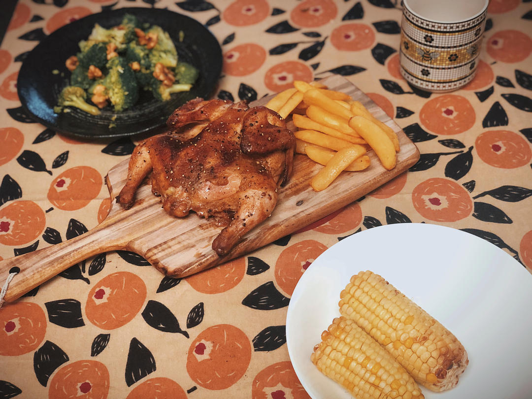 美味脆皮烤童子鸡