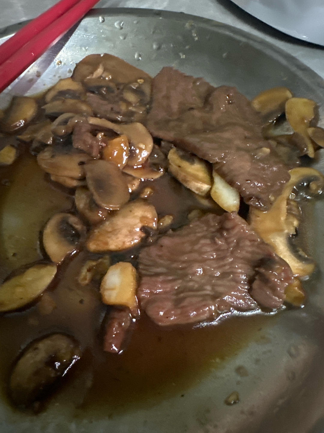 蒜香口菇牛肉粒