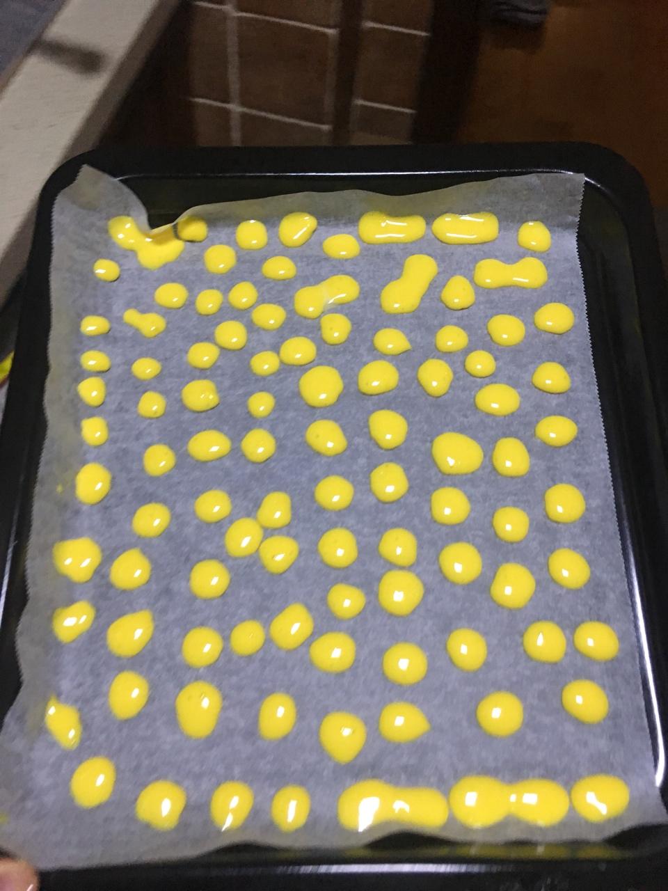 入口即化的无添加蛋黄溶豆